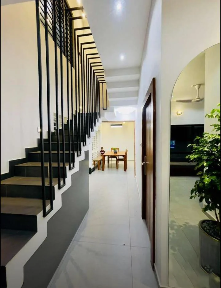 House — photo 2